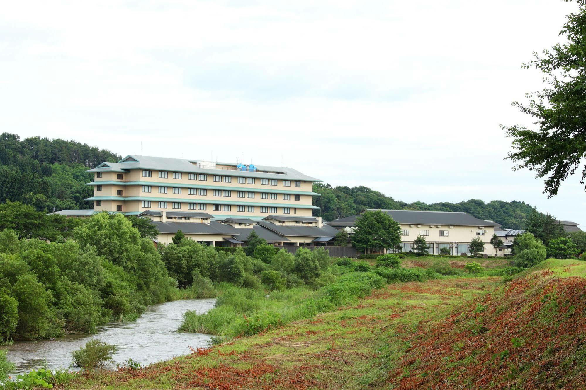 Akita Onsen Satomi Hotel Exterior photo